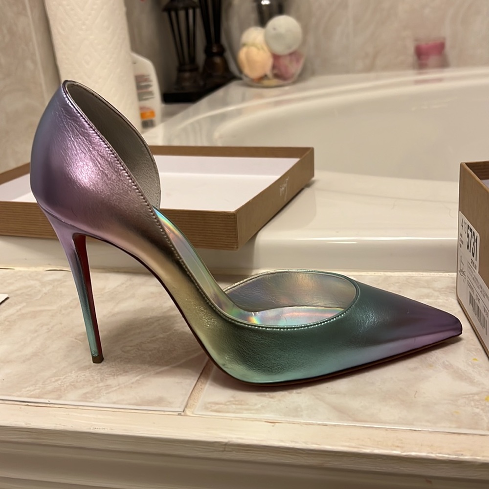 Christian Louboutin iriza 100